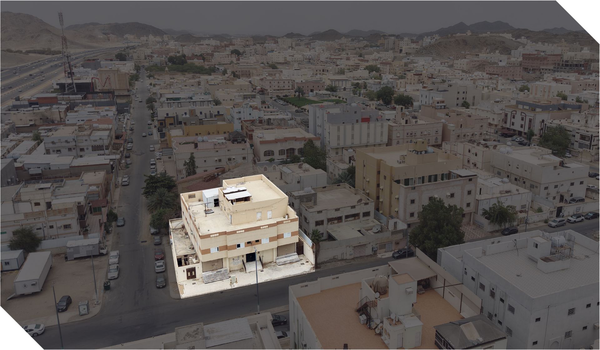 Preview image for عمارة سكنية بحي العمرة