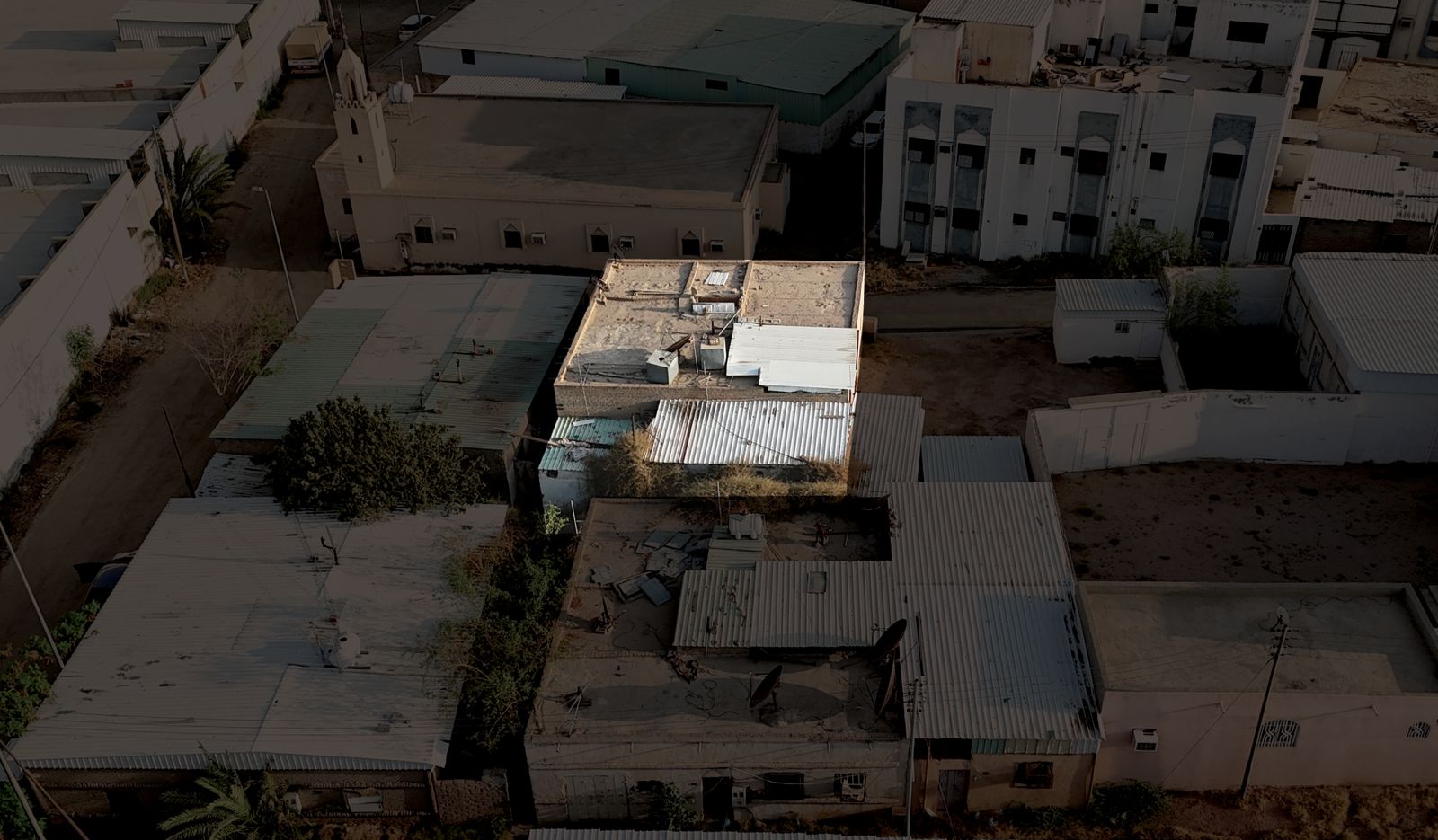 Preview image for أرض مقام عليها مبنى  - سلطانة